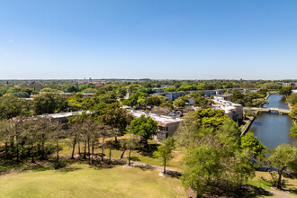 Sands Point Condominium in Tamarac, FL - Building Photo - Building Photo