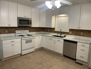 5813 N Walnut Rd in North Little Rock, AR - Building Photo - Building Photo