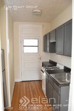 6285 W Cornelia Ave-Unit -Unit 2S in Chicago, IL - Building Photo - Building Photo