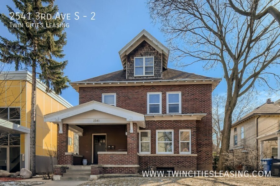 2541 3rd Ave S in Minneapolis, MN - Building Photo