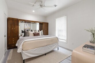 1116 Nadine St in Houston, TX - Building Photo - Building Photo