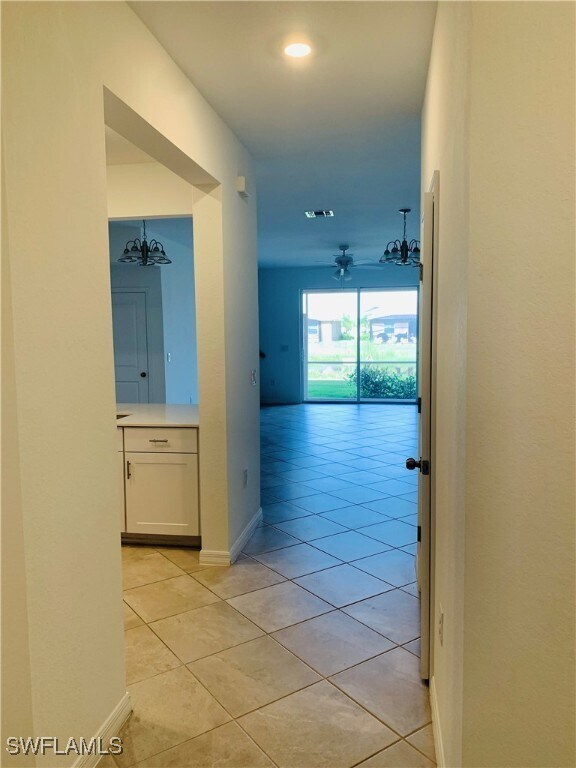 2906 Blossom Wy in Naples, FL - Foto de edificio - Building Photo