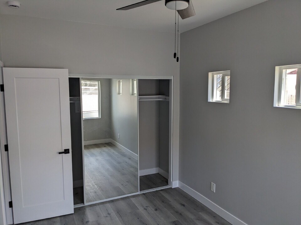 4343 Bancroft St in San Diego, CA - Building Photo