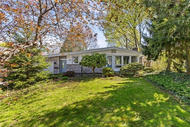 130 Brooklawn Dr in Rochester, NY - Building Photo - Building Photo