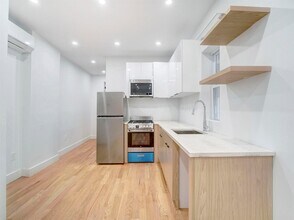 151 Williams Ave in Jersey City, NJ - Building Photo - Building Photo