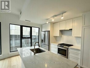 20 Soudan Ave in Toronto, ON - Building Photo - Building Photo