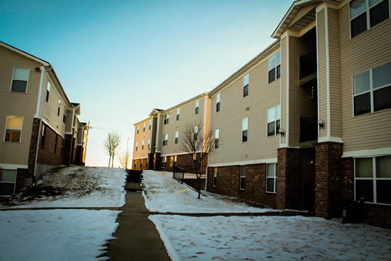 Bonner Highlands Apartments in Bonner Springs, KS - Foto de edificio