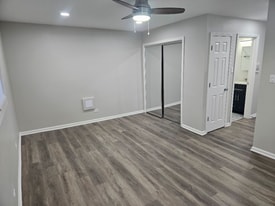 135 E 103rd St, Unit 3 in Chicago, IL - Building Photo