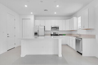 3551 Angler Dr in Fort Pierce, FL - Building Photo - Building Photo