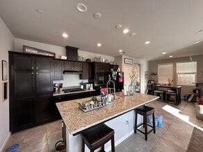 808 N Fountain Creek Dr in Fresno, CA - Building Photo - Building Photo
