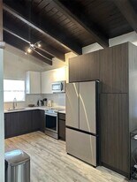 709 SW 79th Terrace in North Lauderdale, FL - Building Photo