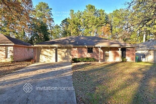 3322 Dawnwood Dr in Spring, TX - Building Photo