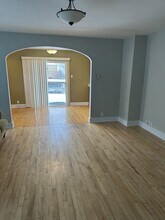 222 Pine St, Unit 222A in Sheboygan Falls, WI - Foto de edificio - Building Photo