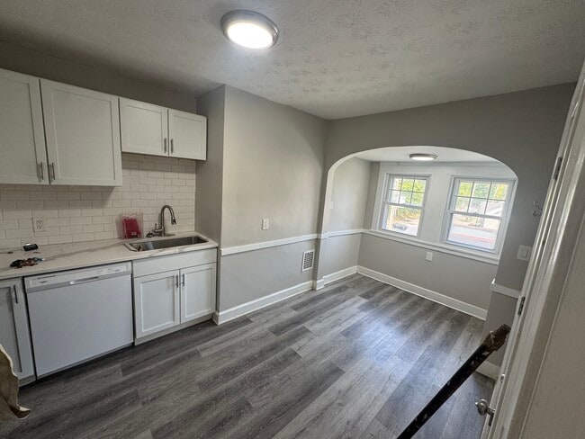 1335 West Blvd, Unit 2 in Cleveland, OH - Foto de edificio - Building Photo