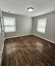 5012 Jefferson St in Gary, IN - Building Photo - Building Photo