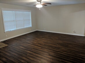 206 E Date St in Russellville, AR - Building Photo - Building Photo