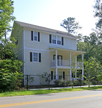 The 9 at Bellevue in Tallahassee, FL - Building Photo - Building Photo