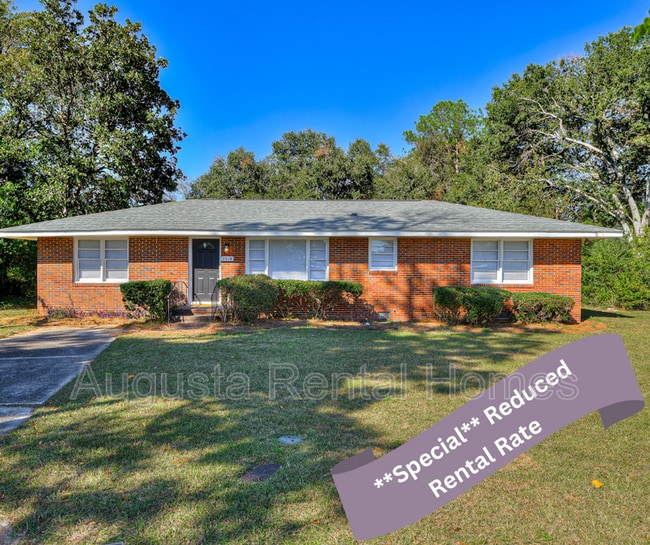 property at 2618 Providence Ct