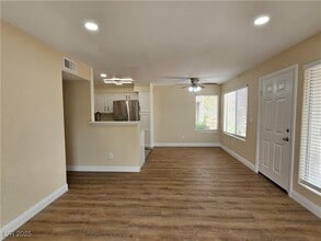 5217 Caspian Springs Dr in Las Vegas, NV - Building Photo - Building Photo