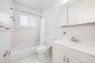 261 SW 48th Ct in Coral Gables, FL - Building Photo - Building Photo