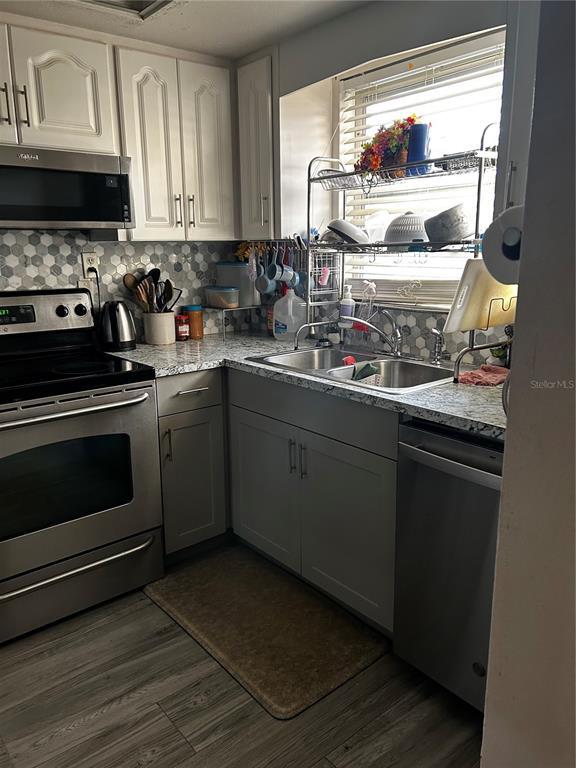 5059 Live Oak Cir in Bradenton, FL - Building Photo - Building Photo