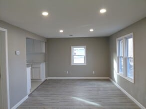 1949 Beck St in Manhattan, KS - Building Photo - Building Photo