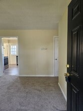 845 Berkshire Terrace in Hampton, VA - Building Photo - Building Photo