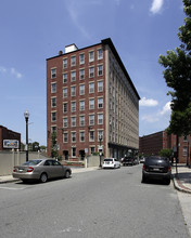 The Wingate in Haverhill, MA - Foto de edificio - Building Photo