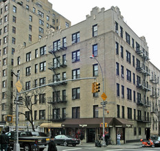 346 Bleecker St in New York, NY - Building Photo - Building Photo