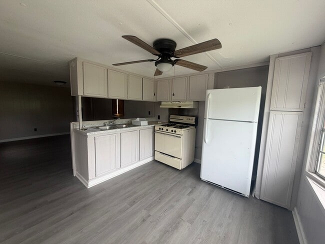 property at 1110 Walton St