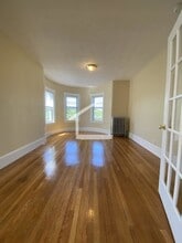 309 Tappan St in Brookline, MA - Building Photo - Building Photo