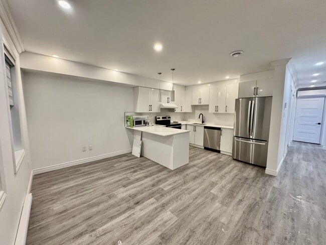 property at 1170 Dalcourt Rue
