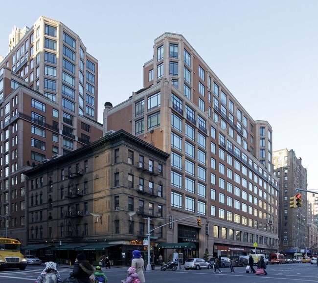 344-348 Amsterdam Ave in New York, NY - Foto de edificio - Building Photo