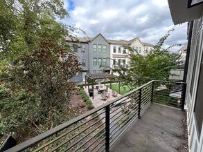 126 Pacer Pl in Atlanta, GA - Building Photo - Building Photo