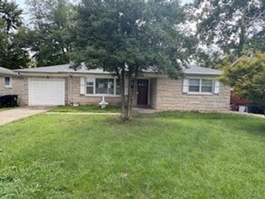 3510 Gladden Dr in Louisville, KY - Foto de edificio - Building Photo