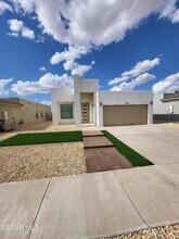 13865 Lorenz Ave in El Paso, TX - Building Photo - Building Photo