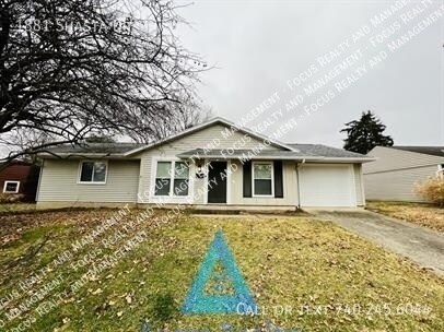 1881 Shasta Dr in Lancaster, OH - Building Photo