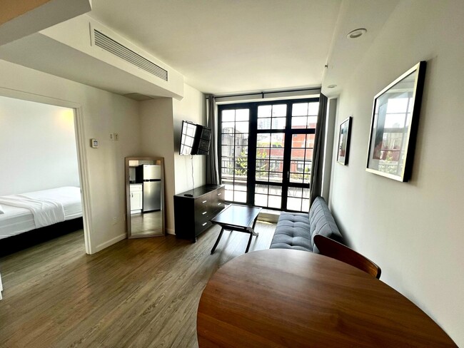 138 Bowery, Unit 6H