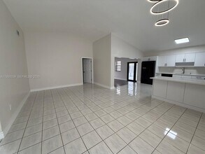 15275 SW 56th Terrace in Miami, FL - Building Photo - Building Photo