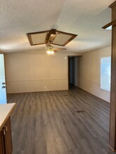 141 James Way in Dandridge, TN - Foto de edificio - Building Photo