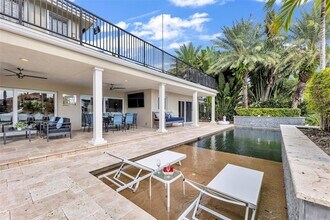 272 Imperial Ln in Lauderdale-by-the-Sea, FL - Building Photo - Building Photo