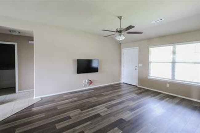 1123 S Spritz Dr in Fayetteville, AR - Building Photo - Building Photo