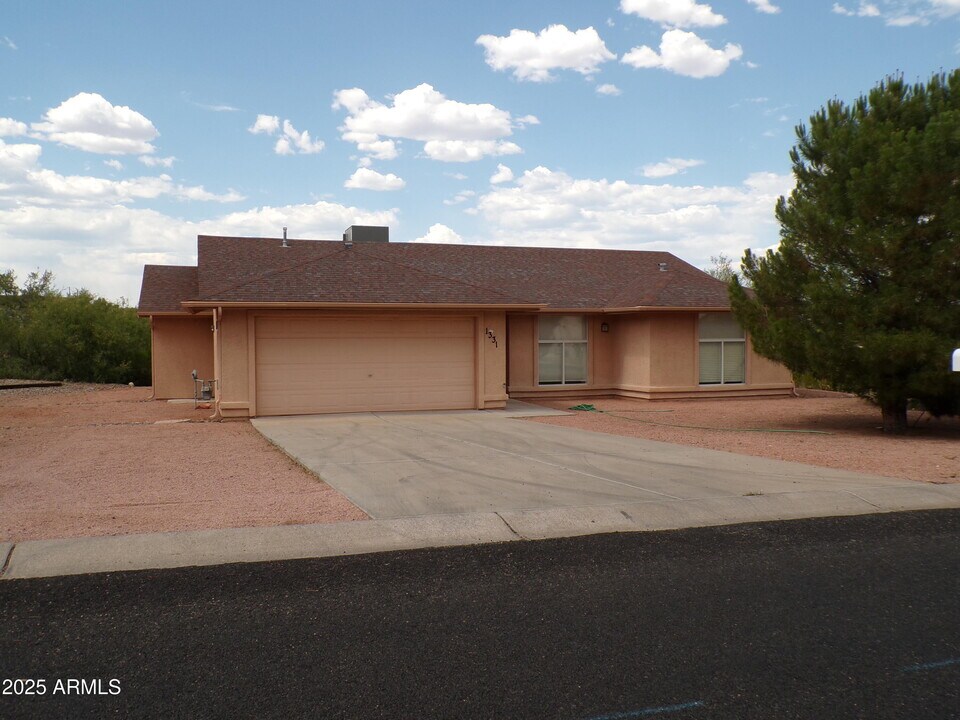 1331 Deborah Dr in Clarkdale, AZ - Building Photo