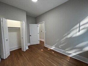 2048 N California Ave in Chicago, IL - Building Photo - Building Photo