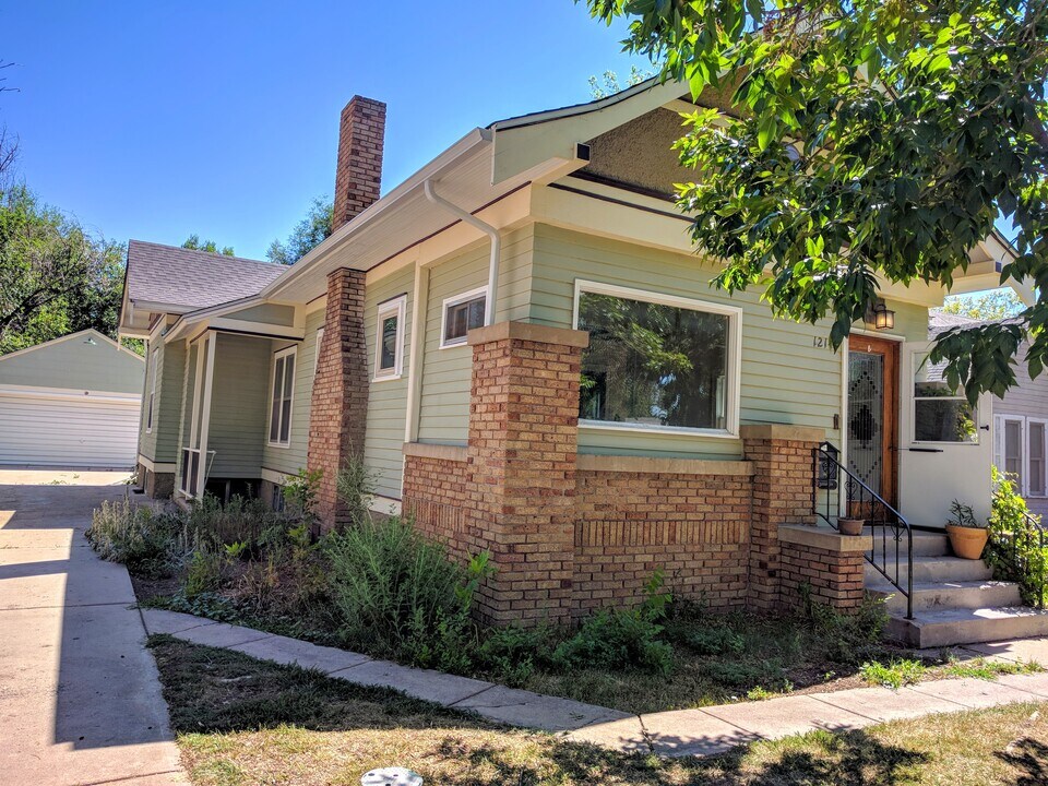 1214 11th St, Unit MainFloor in Greeley, CO - Foto de edificio