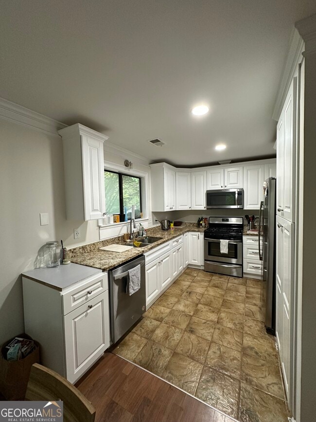 700 Babbling Creek Pl in Alpharetta, GA - Building Photo - Building Photo