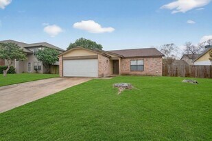 9930 Trendwood in San Antonio, TX - Building Photo