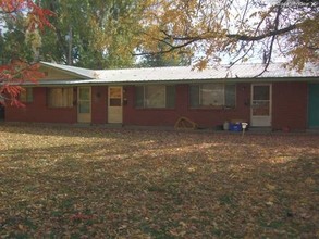 2100-2200 N 24th St in Boise, ID - Foto de edificio - Building Photo