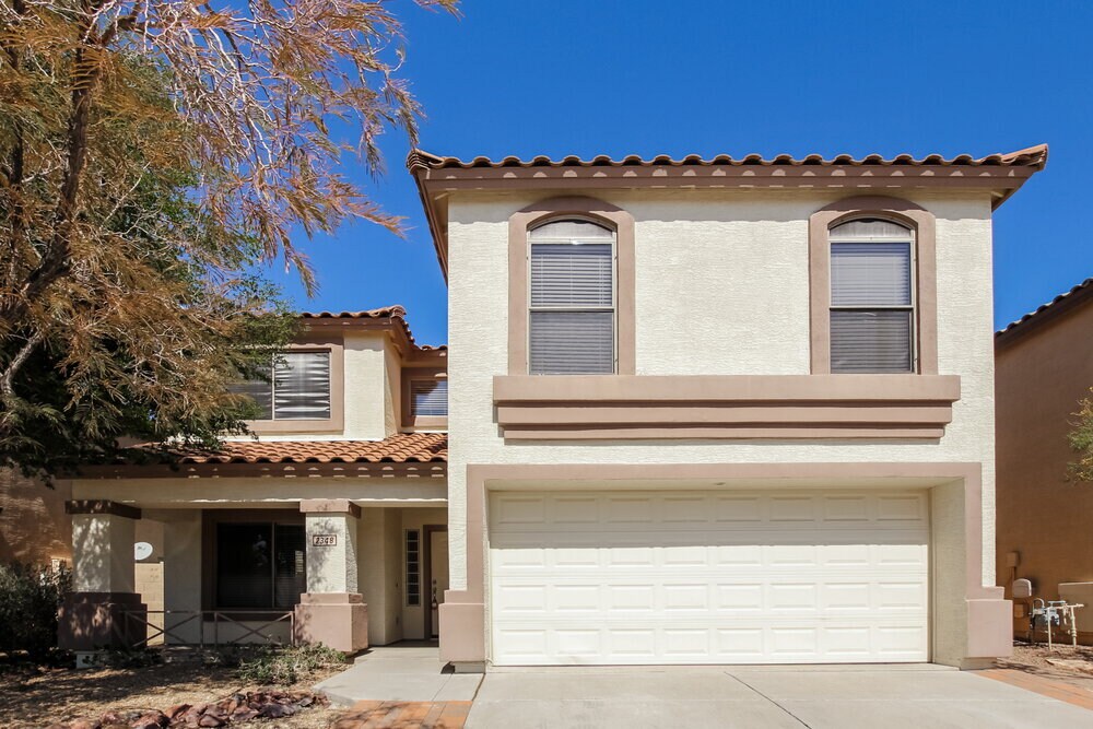 2348 W White Feather Ln in Phoenix, AZ - Building Photo