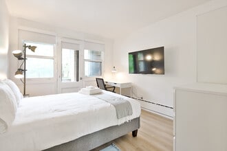 1675 Rachel Rue E in Montréal, QC - Building Photo - Building Photo